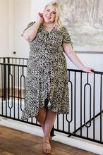 Load image into Gallery viewer, Curvy Leopard Dress
